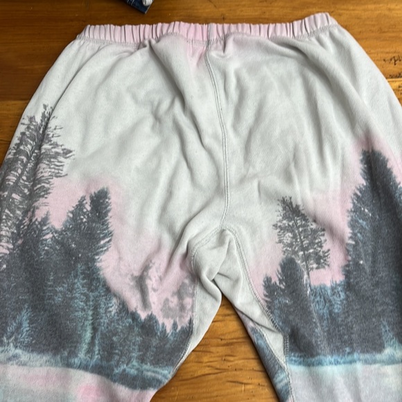 Roots Printed Sweatpants - Picture 6 of 8